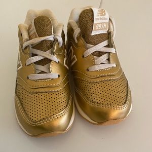 New Balance Big Kids 997H Sneaker Classic Gold